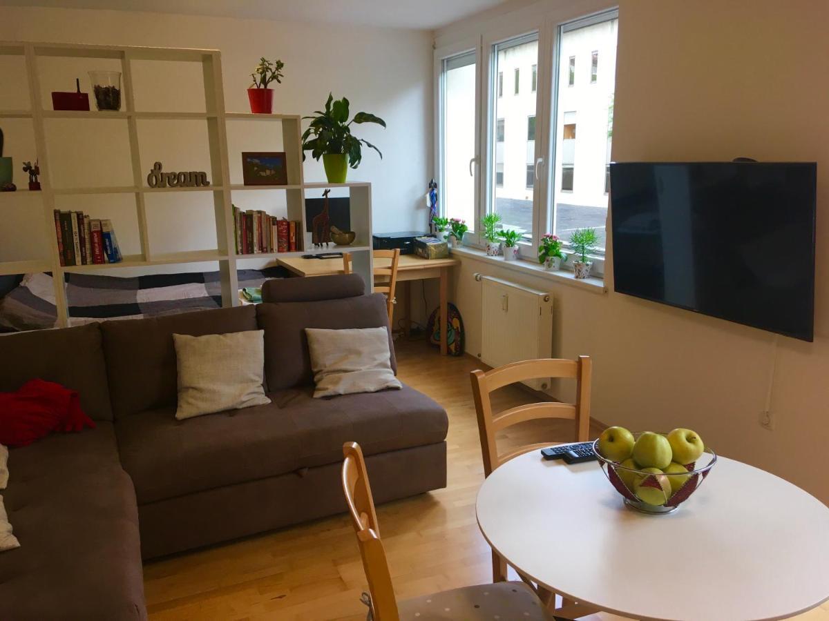 Cosy Studio Andy With Great Location Apartment ลูบลิยานา ภายนอก รูปภาพ